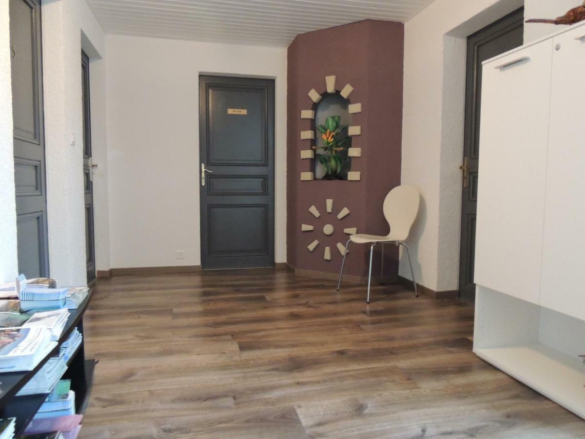 Hotel De La Gare Cousset Экстерьер фото